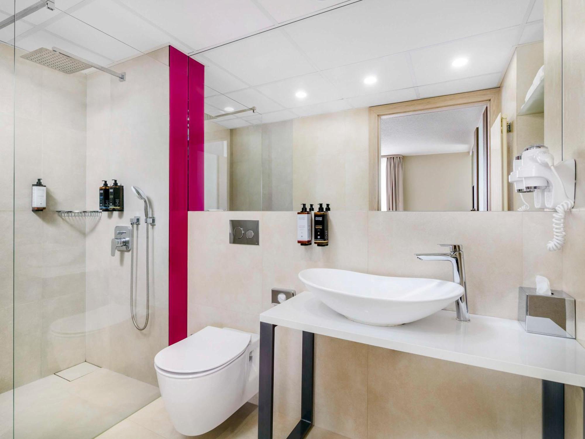Mercure Centrum Готель